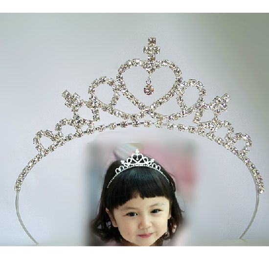 TIARAS E COROAS